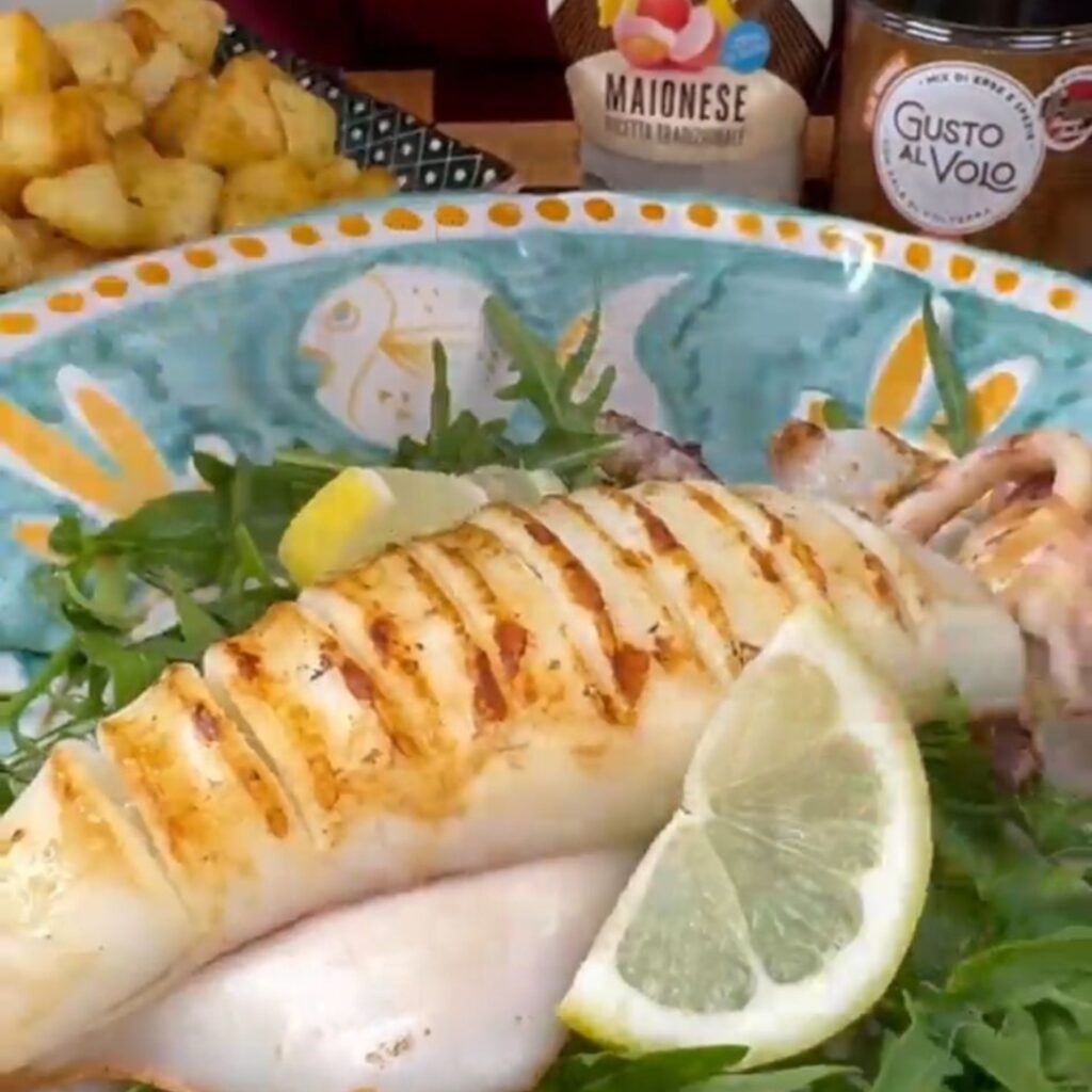 Calamaro scottato in padella con salsa speciale al Rub e patate